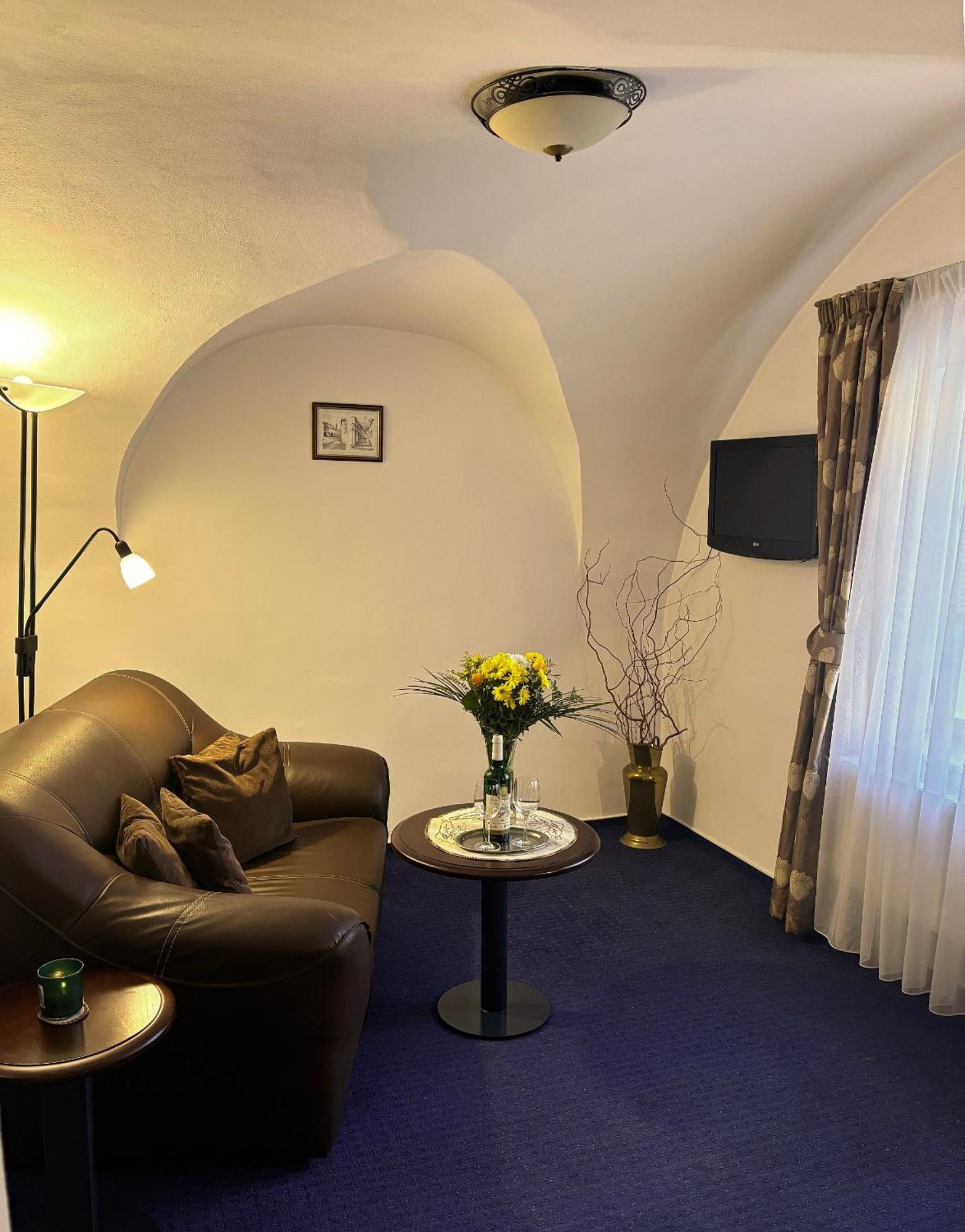 Hotel Joseph 1699 Třebíč Kültér fotó