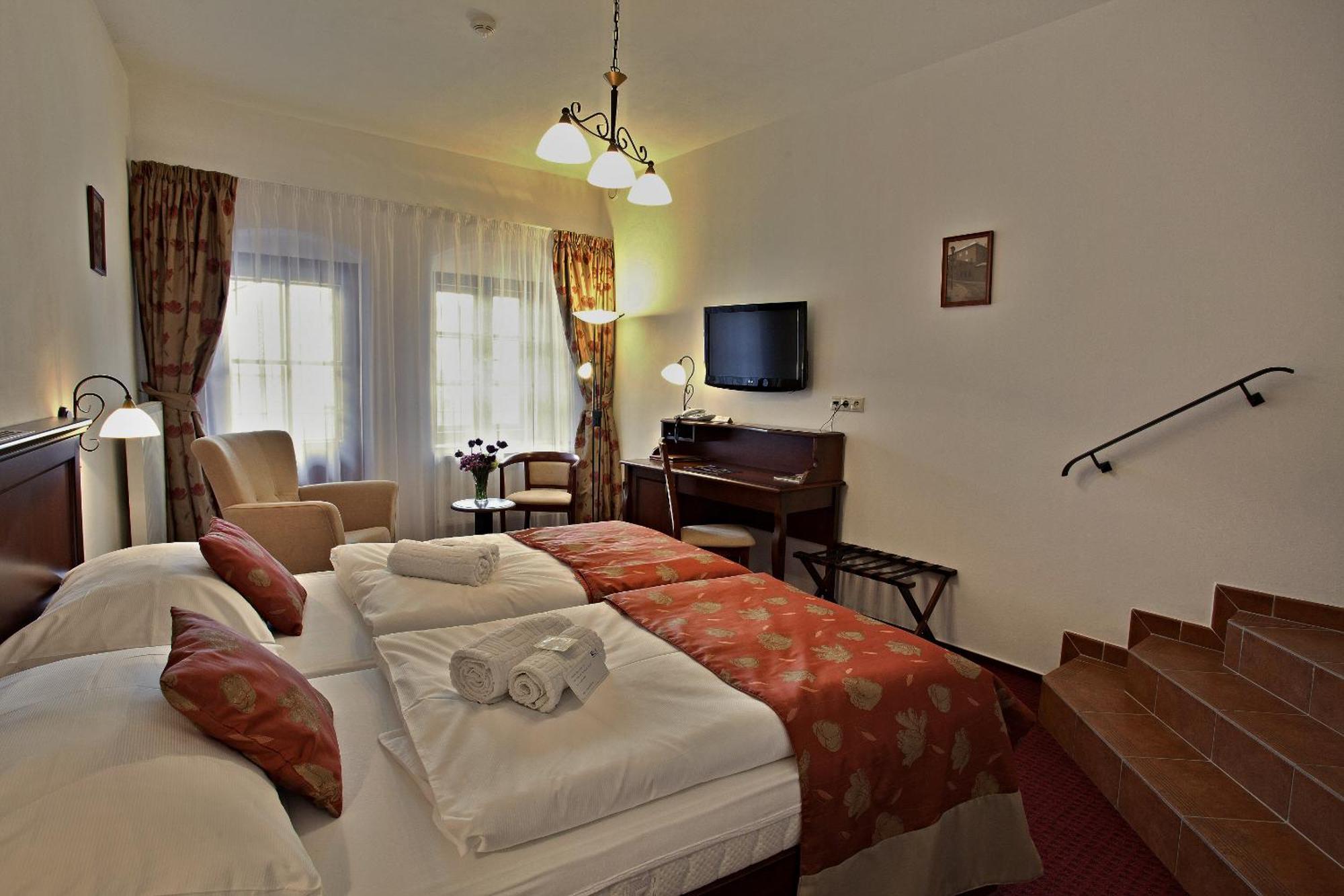 Hotel Joseph 1699 Třebíč Kültér fotó