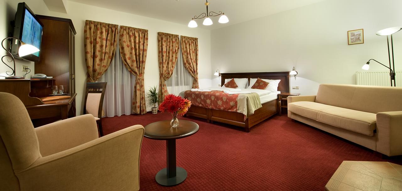 Hotel Joseph 1699 Třebíč Kültér fotó